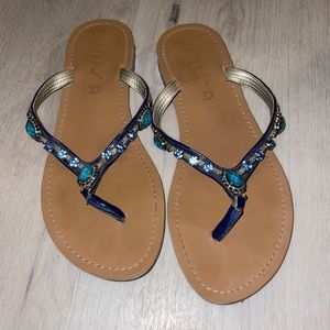 Unisa sandals size 9.5